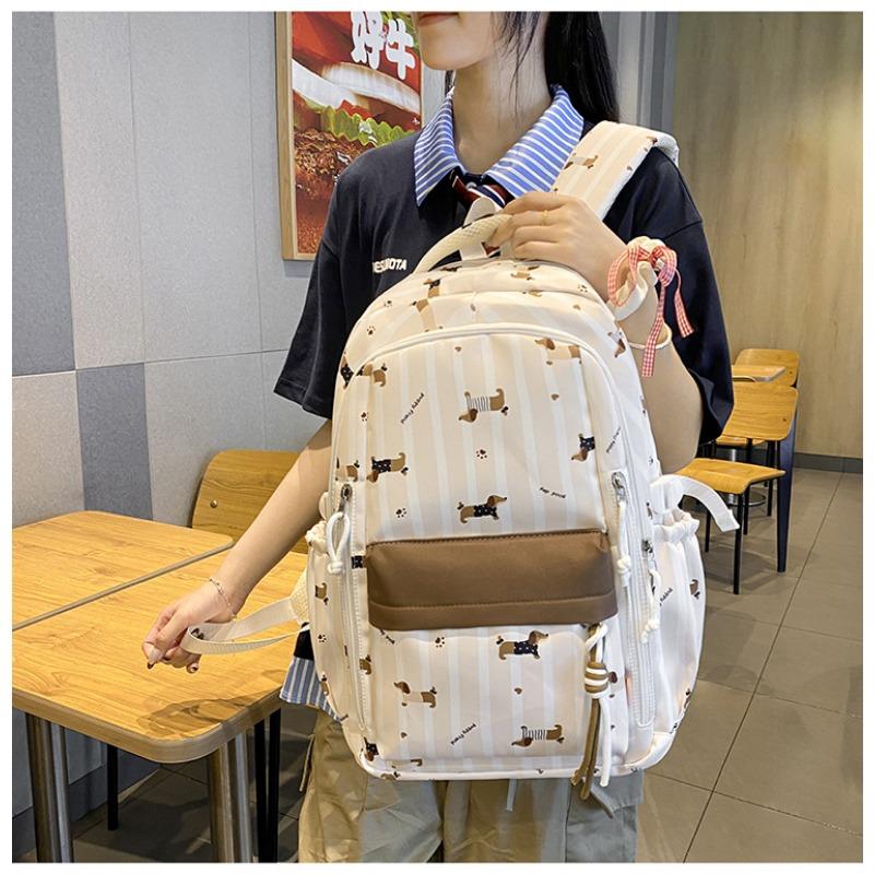 New high-value, fresh, sweet and cute puppy backpack, lightweight spring outing backpack for junior high school students