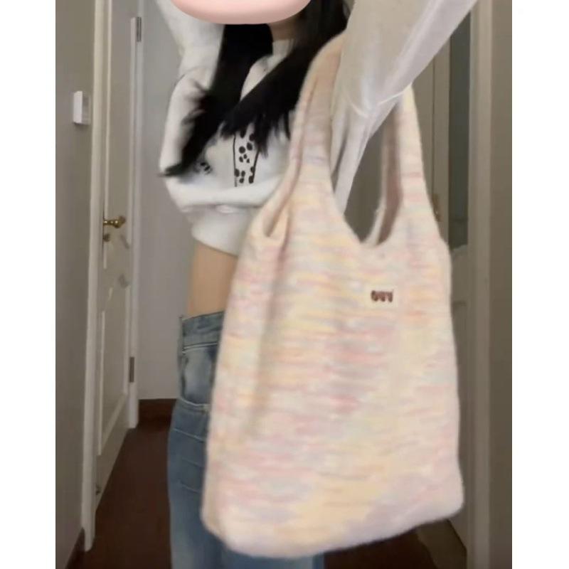 Niche design autumn and winter girly plush knitted shoulder large capacity tote bag lazy wind vest