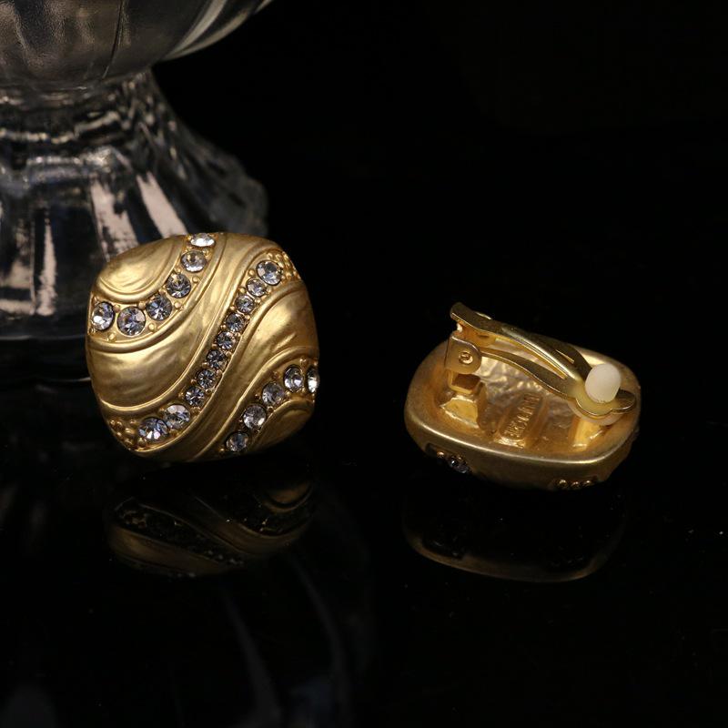 Green Stone Handmade Beaded Earrings and Necklace Set - Elegant High-End Fashion Jewelry