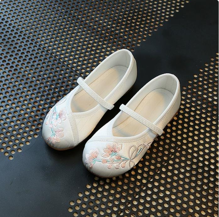 

Girls Embroidered Shoes Spring Autumn Sweet Children Hanfu Shoes Traditional Performance Kids Fashion Princess Dress Flat Shoes 36