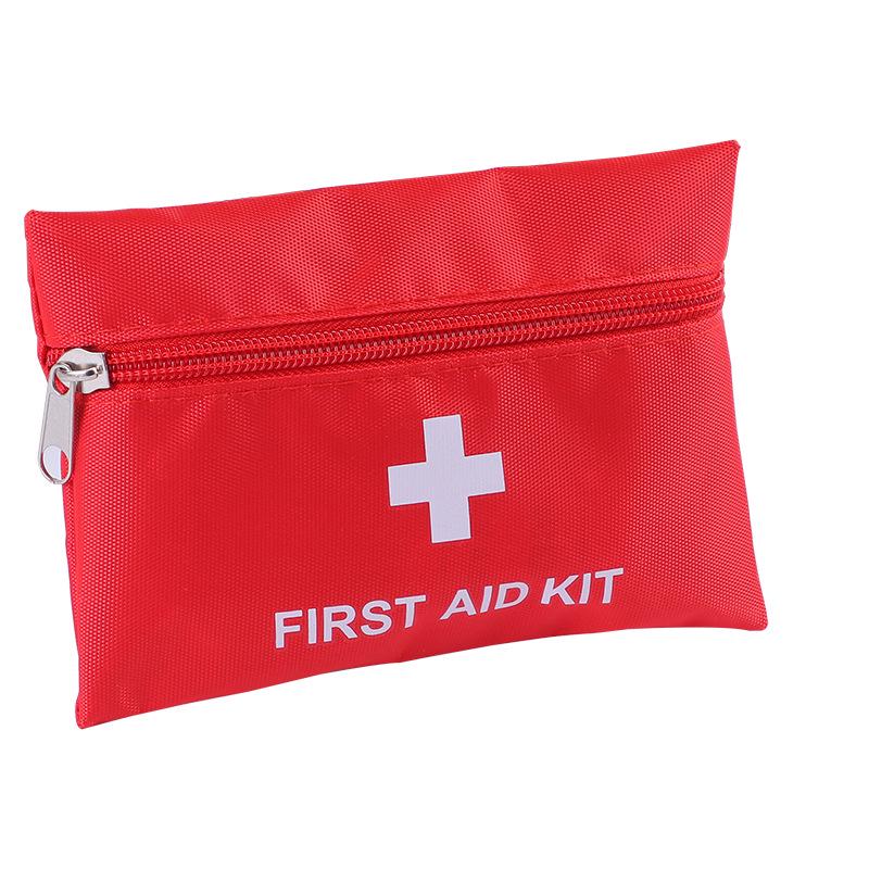 Spot Eight-Piece Mini First Aid Emergency Kit for Car & Travel (16x11cm)