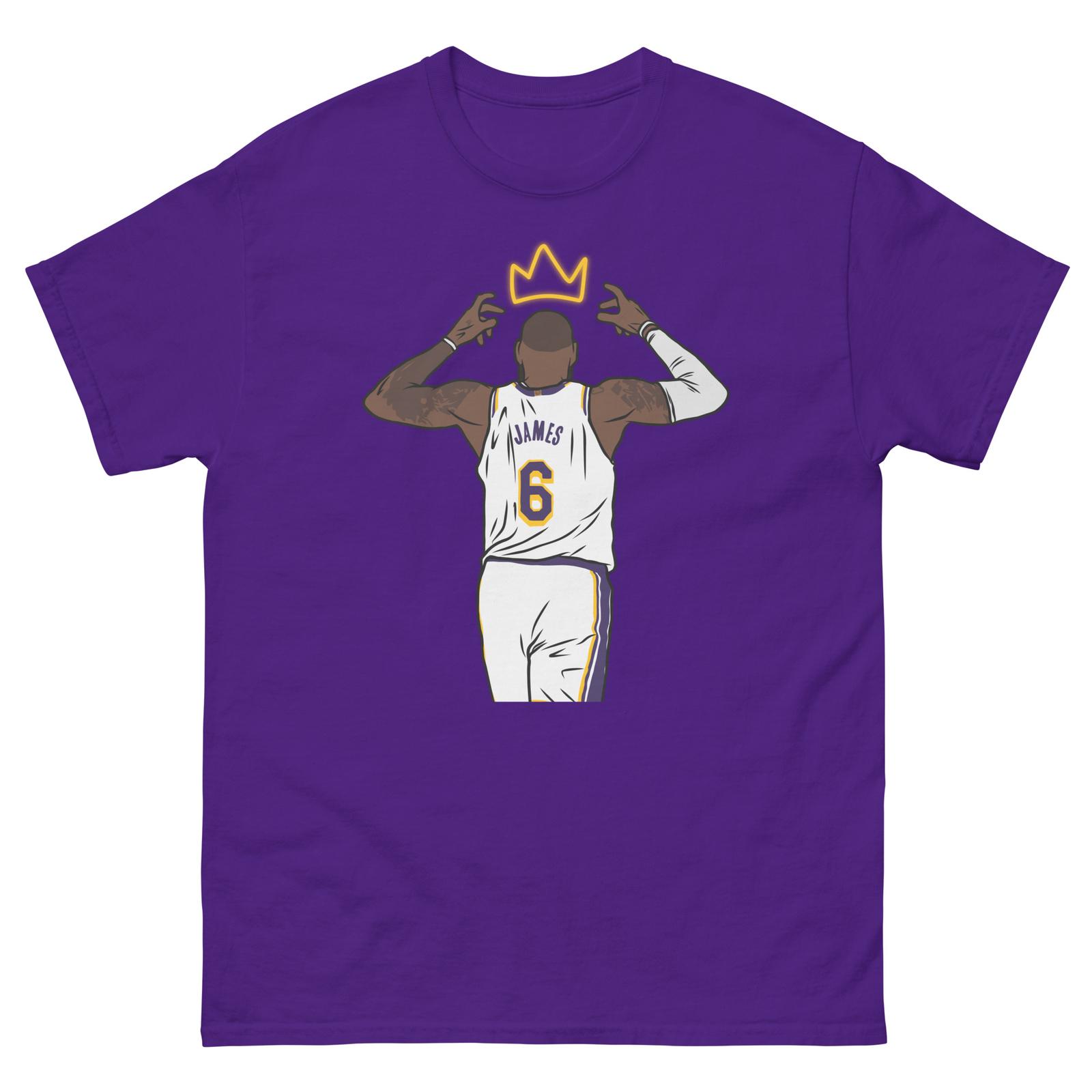 LeBron James Crowns Himself T-shirt M