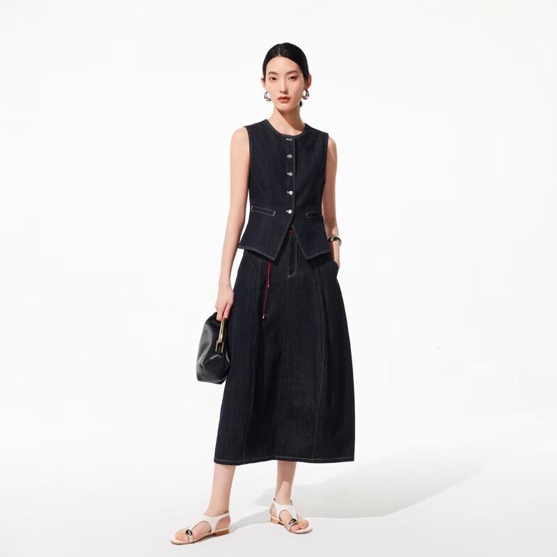 VEROMODA Women's Cotton Vest with Contrast Stitching