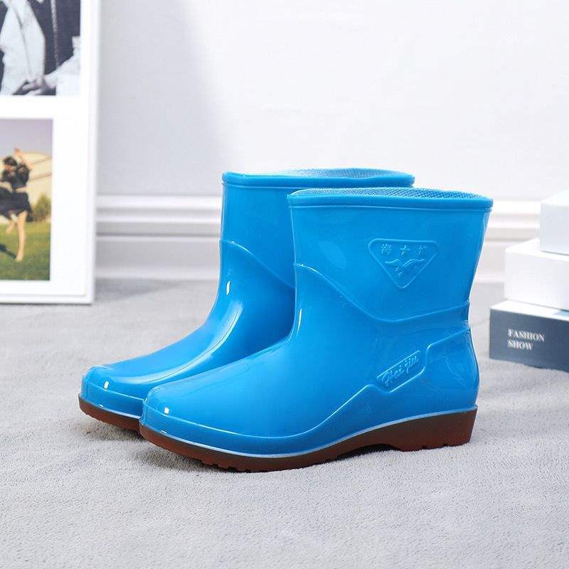 Medium tube rain shoes women's non-slip short tube rubber shoes fleece warm water shoes kitchen waterproof shoes women's lightweight flat rain boots