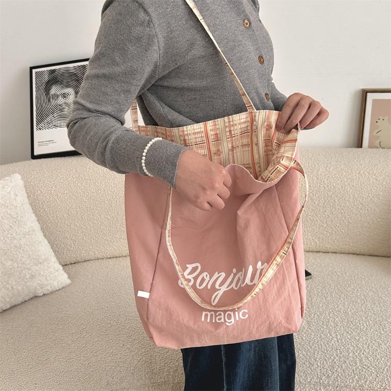 1 Wind Retro Karomuster Tragetasche Canvas Tasche Große Kapazität Studentenklasse Schultertasche