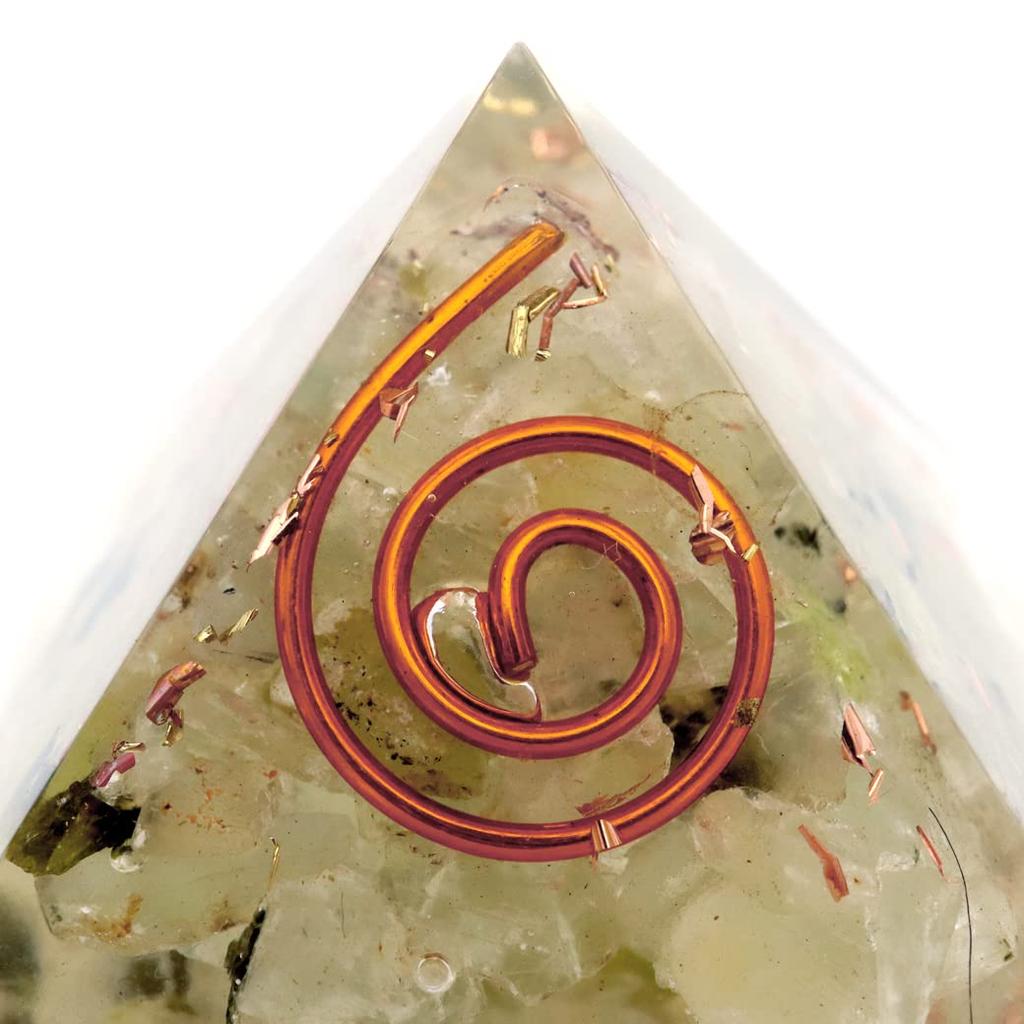 [GOLD STONE] Prehnite Orgonite Pyramid, Spiritual Item, Approximately 30mm Wide