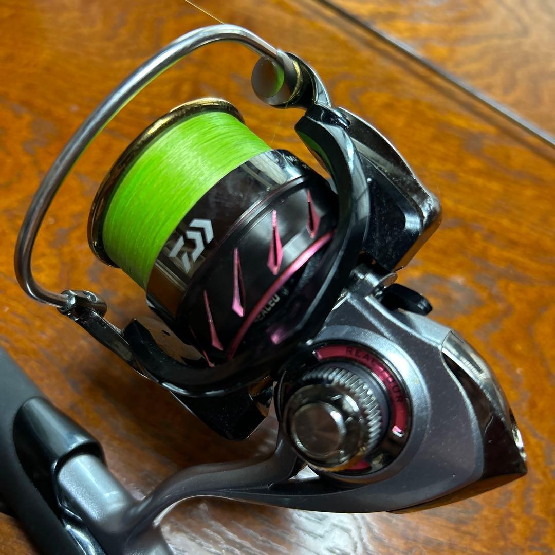 Used Daiwa Koga MX 2508PE-H Spinning Reel
