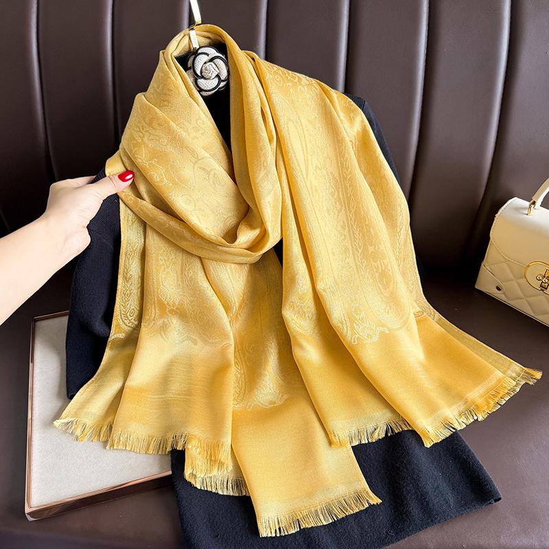 Luxury Brand Autumn Cashmere Pashmina Shawl Lady Wrap Warm Winter Scarves Design Print Female Foulard Tassel Scarves Shawls