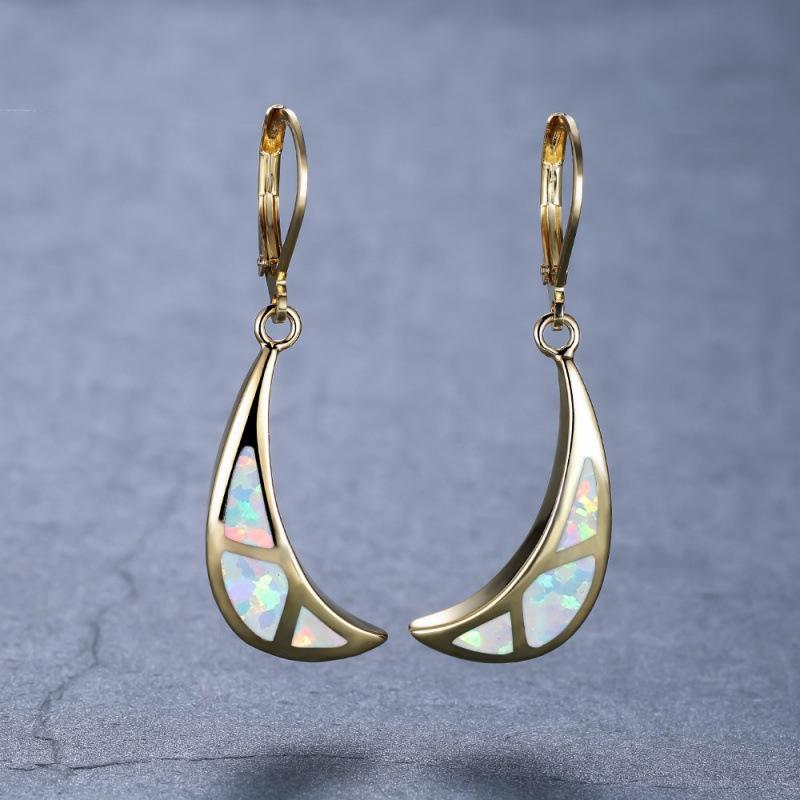 

Accessories Fashion Gold Three White Opal Moon Earrings Women s Personalized Versatile Ear Buckles