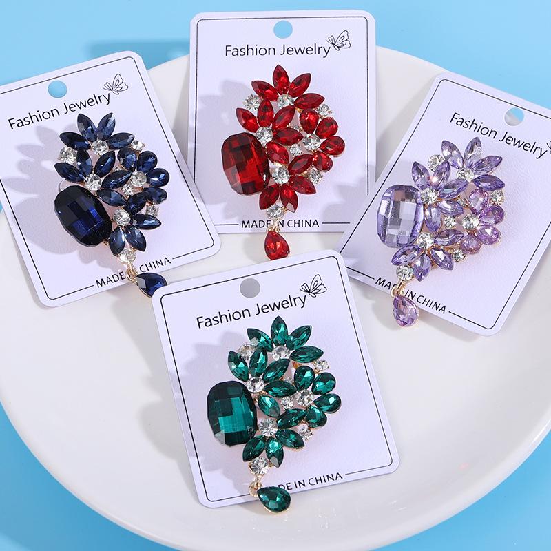 SKEDS Exquisite Women Girls Fashion Luxury Rhinestone Pendant Brooches Jewelry Vintage High Quality Shiny Boutique Badges Pins