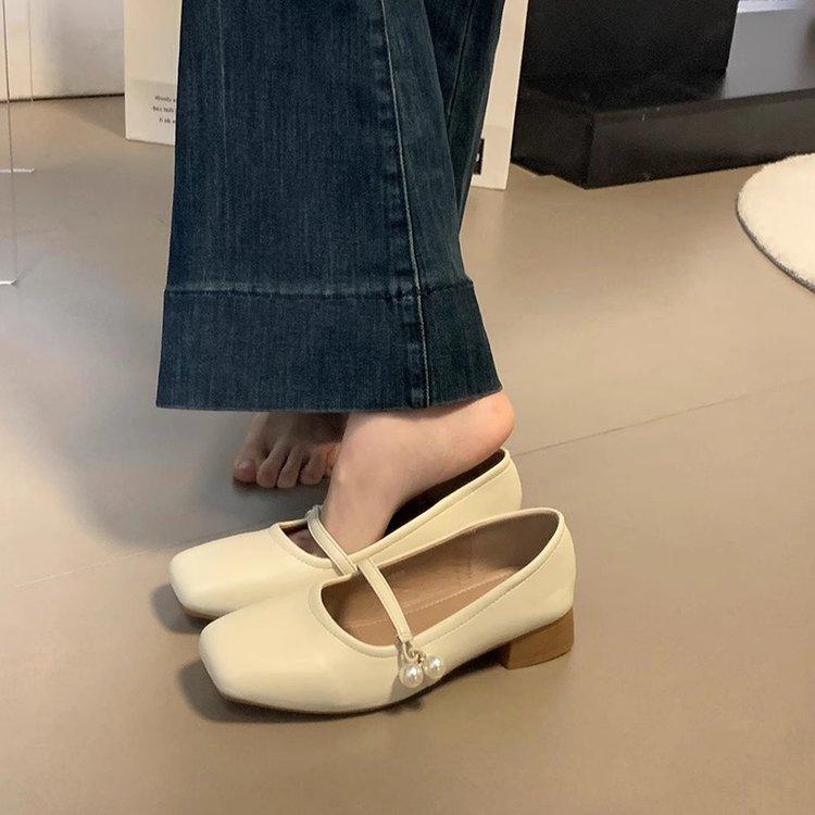 

Ziyan gentle fairy style with skirt French Mary Jane single shoes women s spring 2025 new versatile grandma shoes 40
