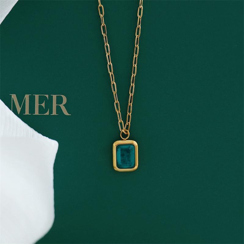 Glacier Blue-Green Diamond Square Necklace with 18K Gold-Plated Titanium Steel Clavicle Chain