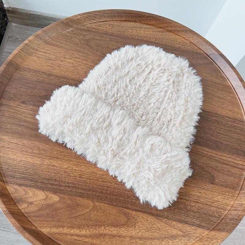 Recommended Soft Temperament Plush Wool Hat Women's Winter Warm White Cold Hat Knitted Hat Tide