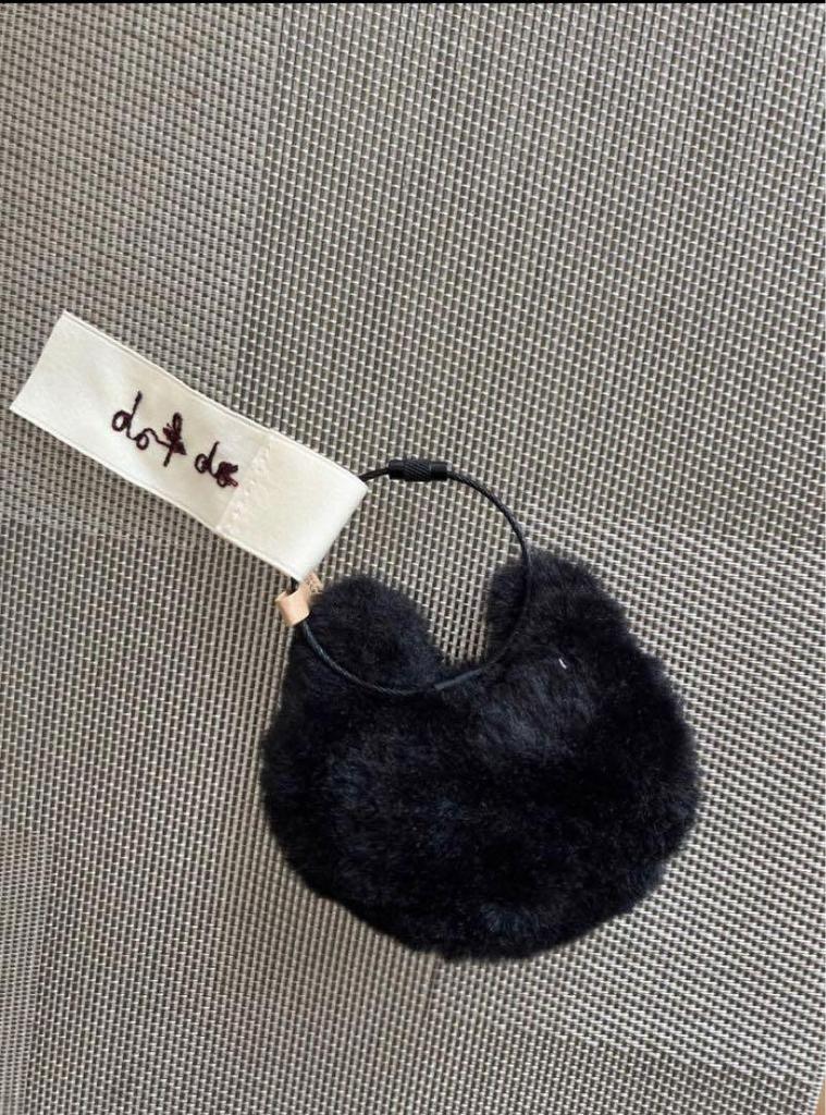 [USED] Price reduced ab fab black cat keychain SUGA BTS