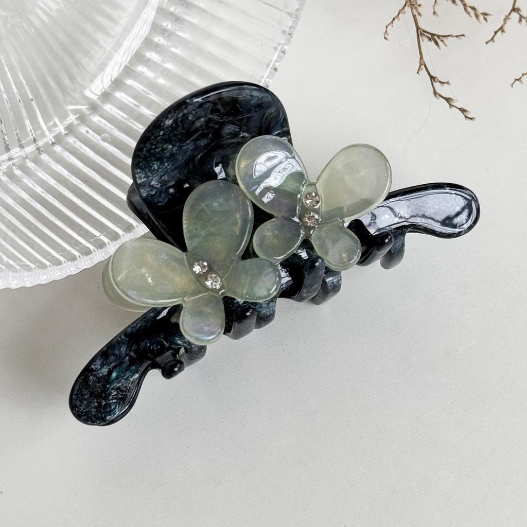 Fashionable Versatile Acetate Hair Claw Clip In Dazzling Colors For Women