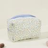 Quilted Floral Makeup Bag Soft Bag Portable Cosmetic Zippered Cosmetic Pouch Travel Makeup Organizer for Women