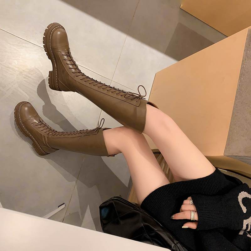 Krazing Pot Buty Jesienno-Zimowe ze Skóry Naturalnej Europejski Design Średnie Obcasy Kozaki Jeździeckie Kobiety Utrzymują Ciepło Kozaki do Uda