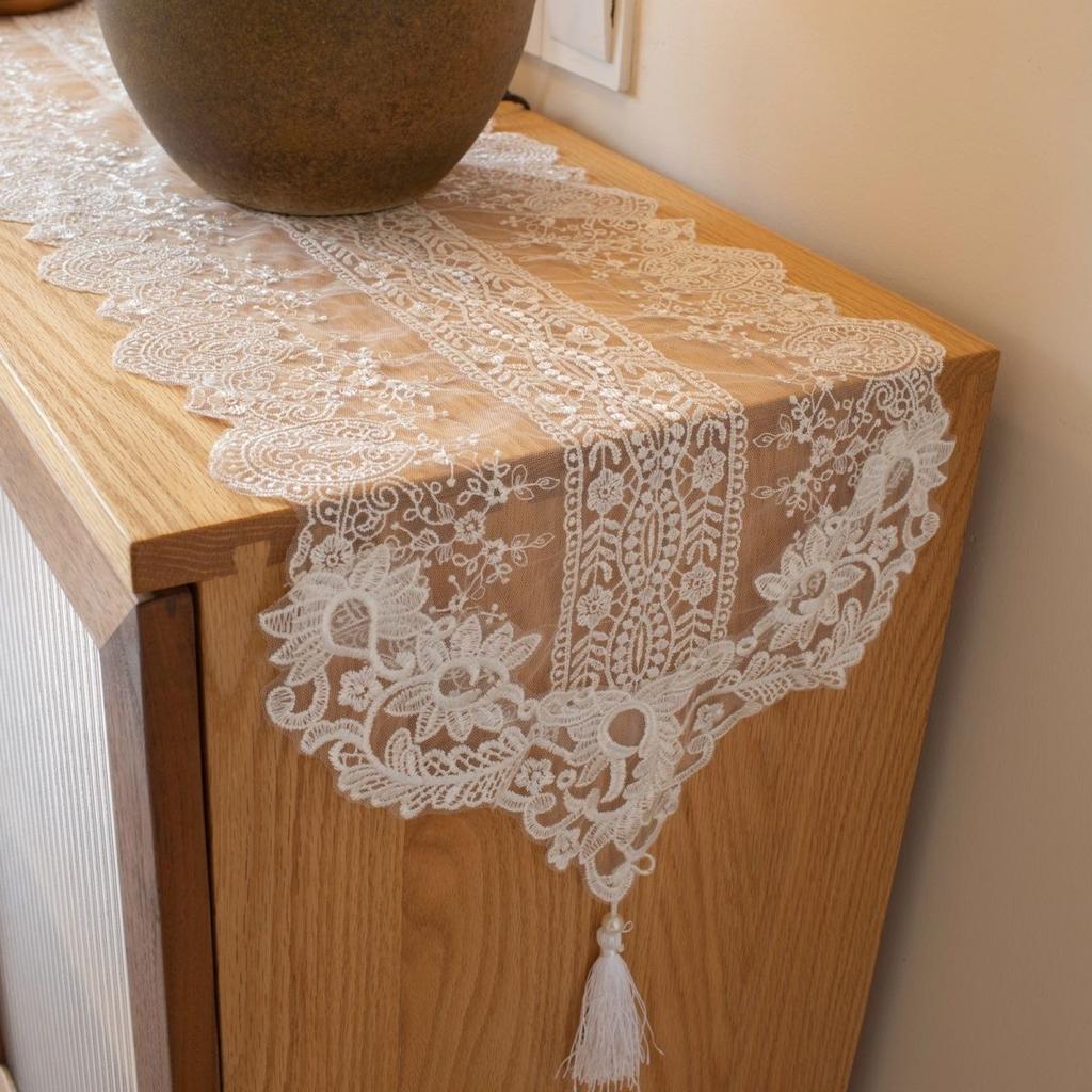 Europäische Tischflagge Spitze Stoff Esstischdecke Kaffeetischläufer Amerikanisch Weiß TV-Schrank Lange Tischdecke Dekortuch