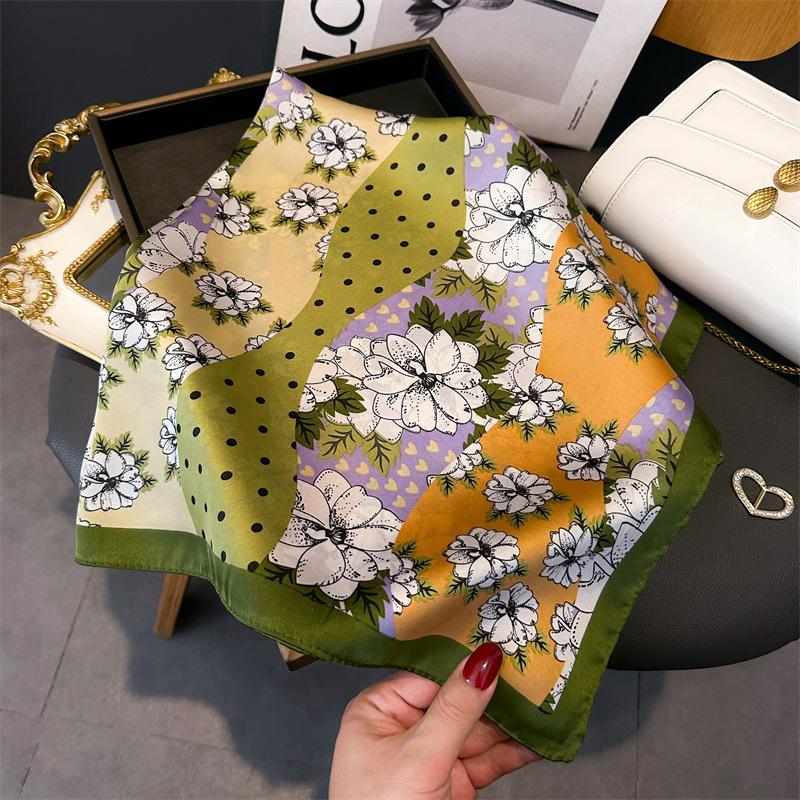 Fashion Versatile Small Square Scarf Simulation Silk Scarf Headscarf Women'S Spring Summer Scarf Printed Neck Protection Scarf Professional Scarf