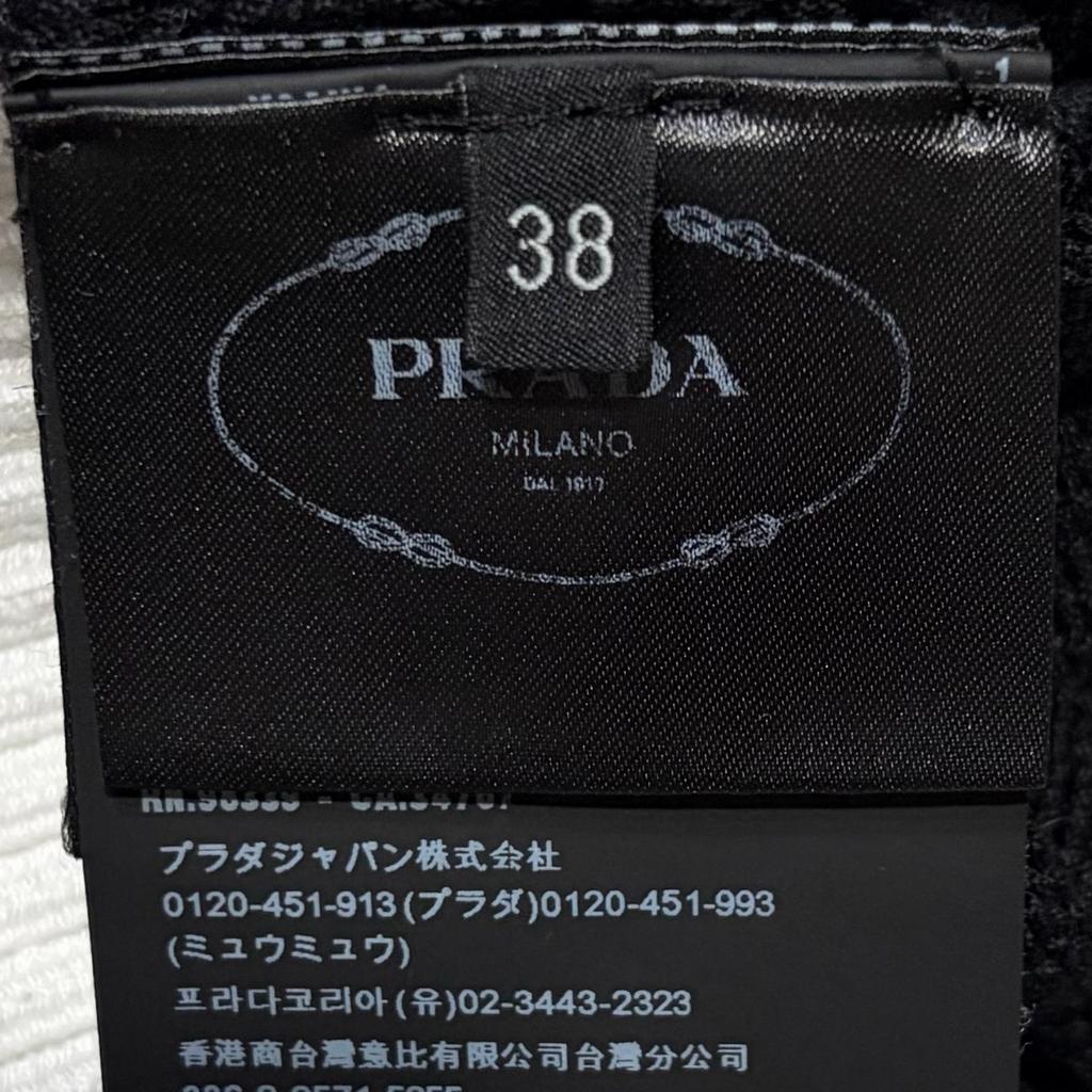 PRADA Crew neck front logo Size 38 Knit Men's Model P24I1R