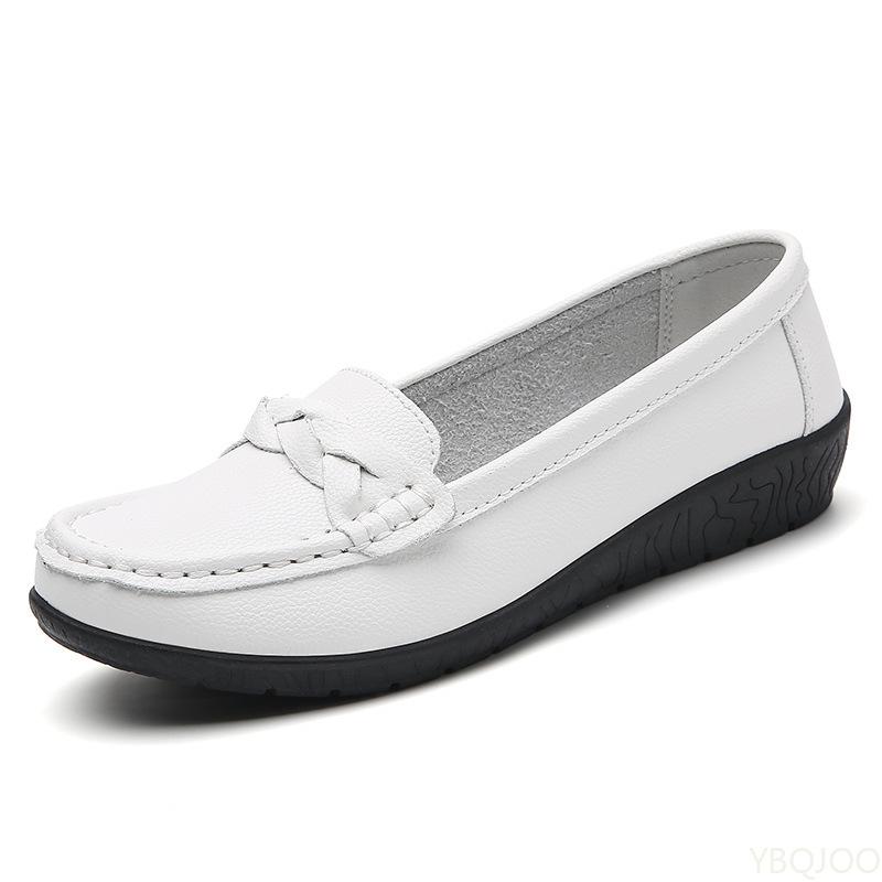 Women's Soft sole Leather shoes New Casual Round head Loafers Female White mom Flats Lightweight ladies shoes Zapatos De Mujer