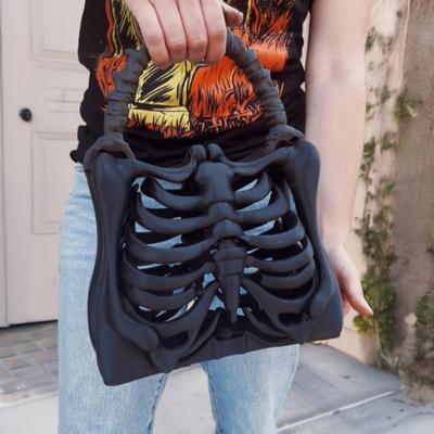 Bolso Gótico de Esqueleto Impreso en 3D Bolso de Mano de Huesos de Caja Torácica Anatómico Espeluznante Monedero de Esqueleto para Disfraz de Halloween Accesorio Estético Oscuro
