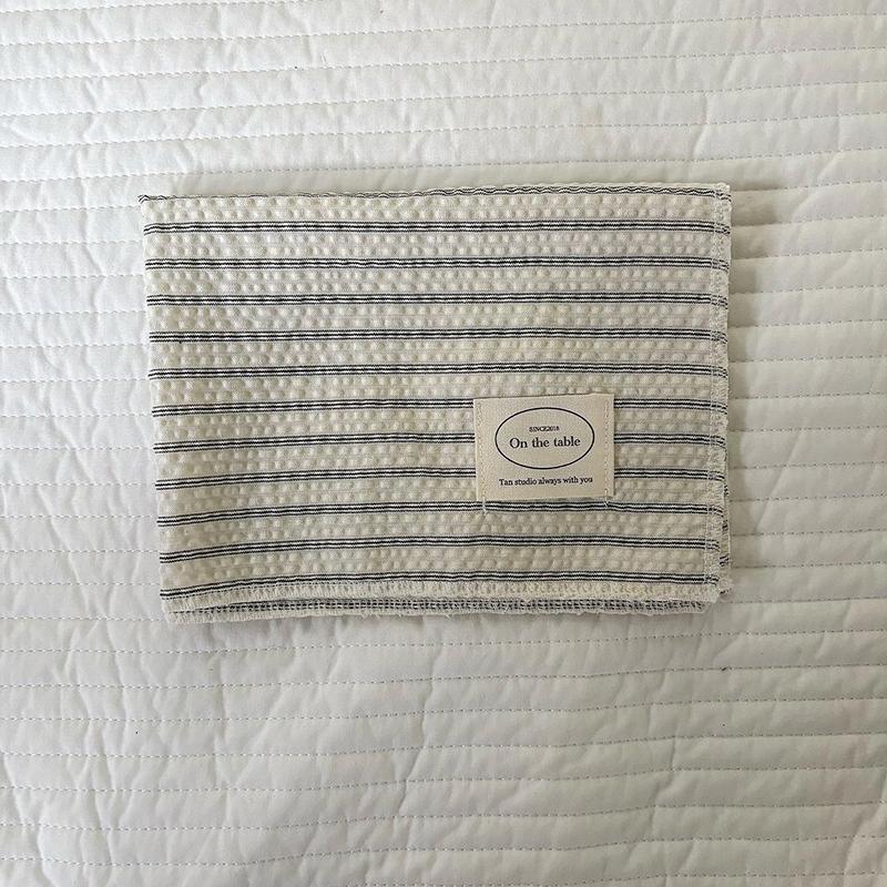 

28*38cm Rectangular Design Decorative Table Mat Placemats Ornament Tablecloth Washable Grid Home Decorations 7 Styles