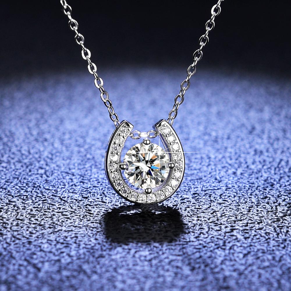 U-type Horseshoe Pendant Moissanite Necklace Certified 1CT D-Color VVS1 Lab Diamond 925 Silver Chain For Women Jewelry