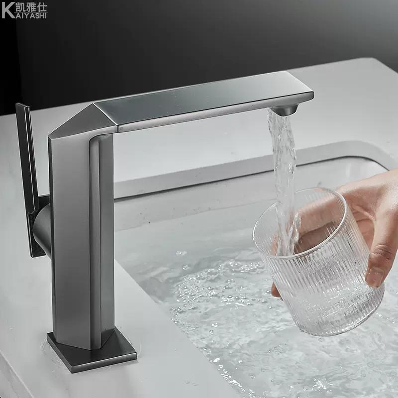 Tuqiu Brushed Gold Bathroom Faucet Black Basin Faucets Hot Cold Sink Faucet Water Mixer Crane Deck Mounted Bathroom Tap