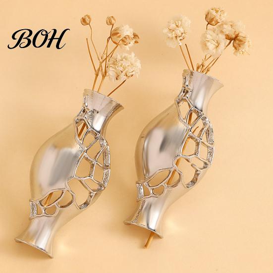 Fashionable Hollow Winding Line Earrings 1 Pair Flower Vase for Women, Retro Metal Shape Lightweight Design Jewelry Earrings, DIY Bouquets Floral