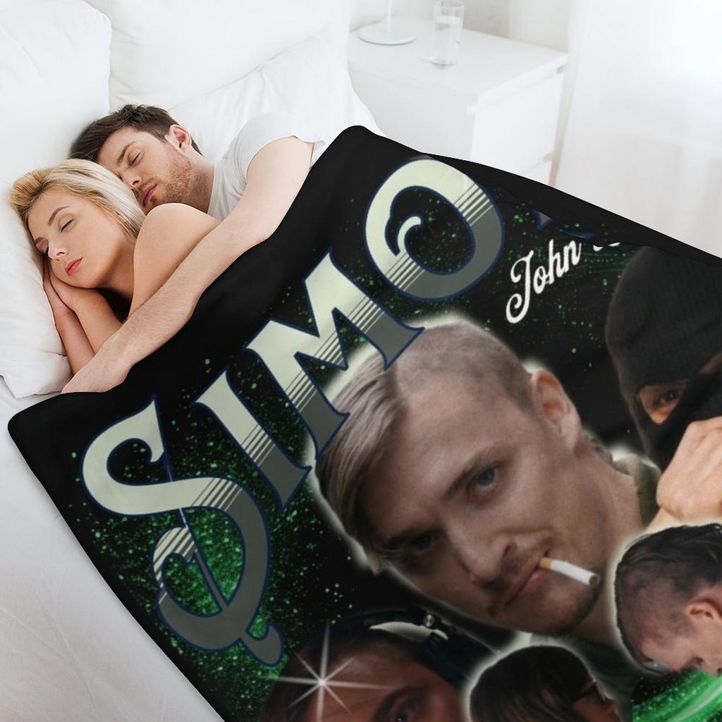 Simon a??Dinner in Americaa?? Retro Tee. Throw Blanket Soft Beds Comforter Heavy Retros Blankets