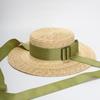 Stilvoller grüner Stroh-Sonnenhut mit Schmetterlingsknoten für Damen, Perfekt für den Frühling und Sommer am Strand