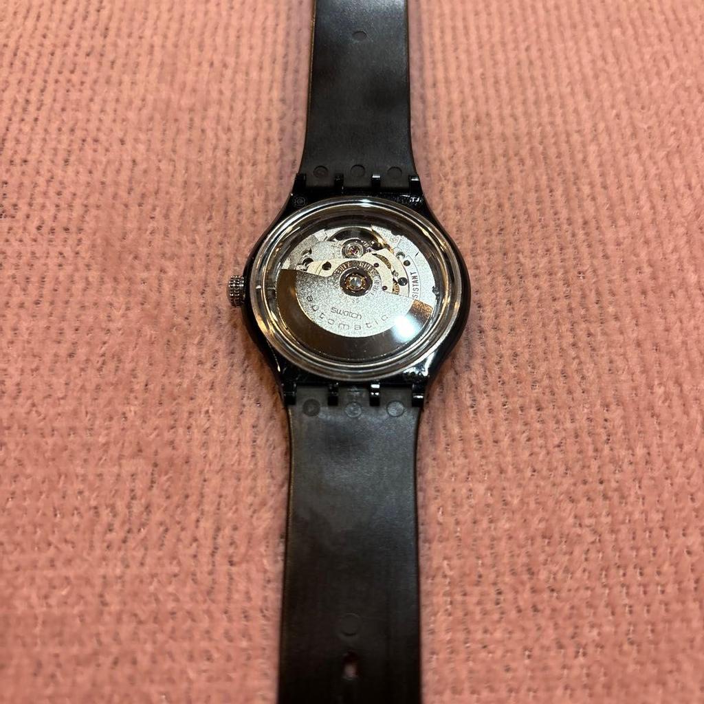 Used Rare swatch automatic automatic winding, almost unused.