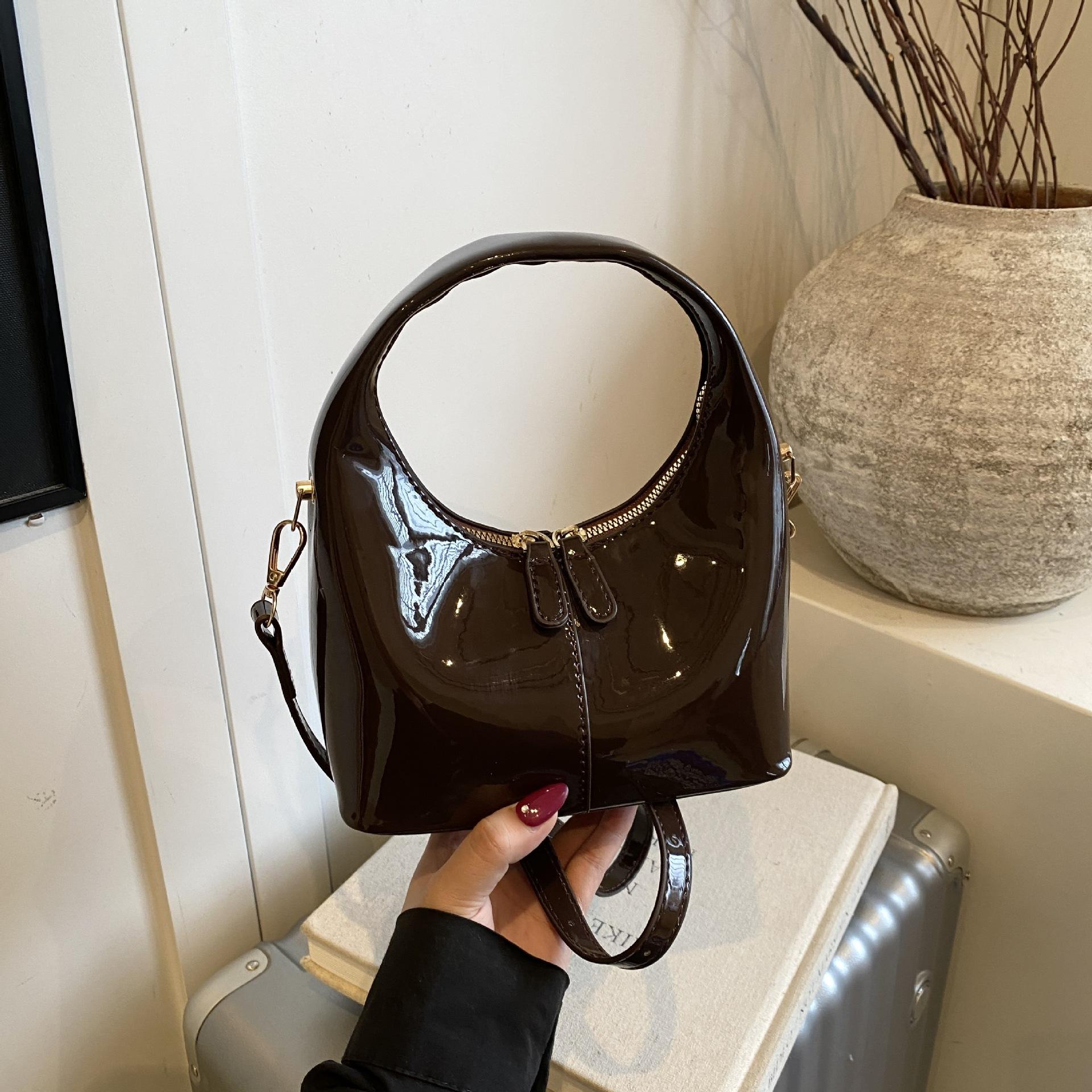 

High-quality textured handbag, vintage glossy light-luxury trendy crossbody bag, commuter persalized crescent bag Extra Large