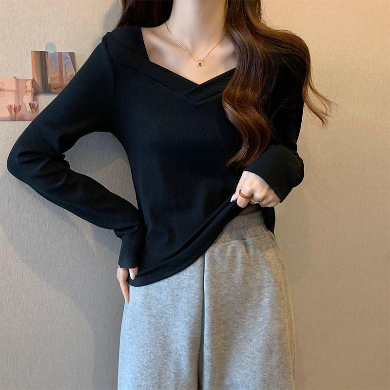 New Autumn Outfit V-neck Base Shirt for Women's Design Long-sleeved T-shirt Student Slim Velvet Top