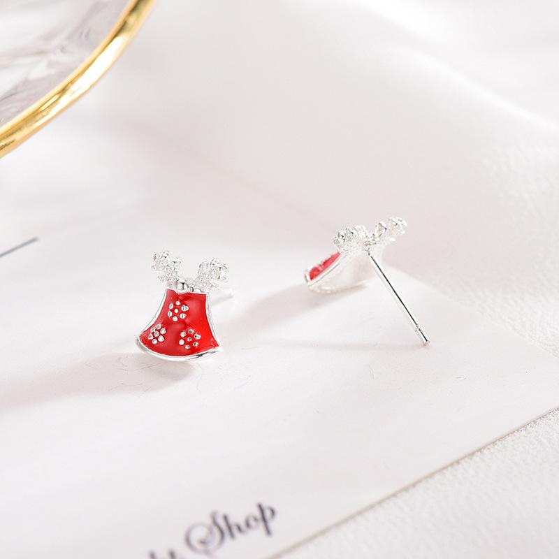 Kleine Geweihe, Glöckchen, Ohrstecker, schlichtes Nischendesign für Damen, rotes tropfendes Öl, kurze Geweihohrringe.