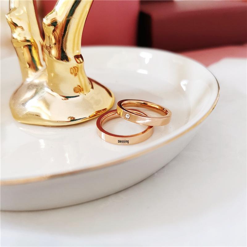 Einzelner Diamant Vergoldeter Titanstahlring für Damen, Koreanischer Stil Einfacher Modeschmuck