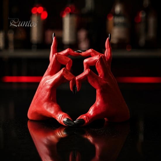 Halloween Tabletop Ornament Gothic Devil Hands Heart Statue, Demon Fingers in A Gesture Realistic Texture Sculpture Sculpture, Resin Love Sign