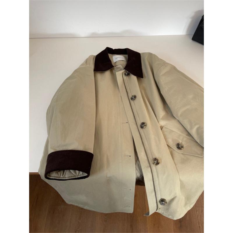 

Пальто из хлопка цвета французского хаки с лацканами: Повседневная ветровка средней длины с контрастным воротником-поло и карманами для осени/зимы. L (110-120 jin) хаки