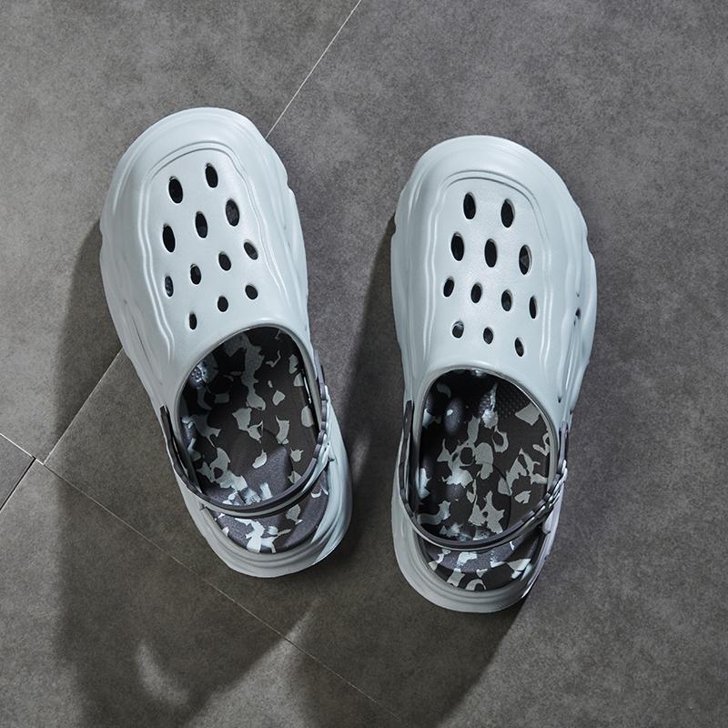 Fashion Men's Trendy Thick Soled Sandals Outdoor Slippers Men Garden Shoes Comfortable Men Summer Casual Shoes Half Drag Beach Sandals