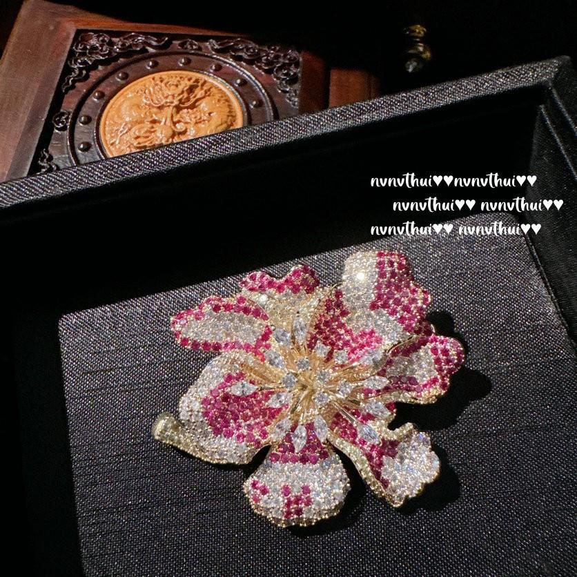 Light Petal Concubine Peony Flower Jewel Brooch, Tahiti, Deep Sea Bead Calla Lily Pearl Flower Brooch