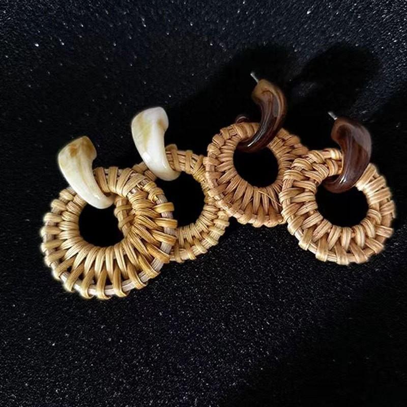 Seaside Vacation Style High-End Earrings Bohemian Retro Bamboo And Rattan Straw Earrings Women'S Summer Face Small Stud Earrings