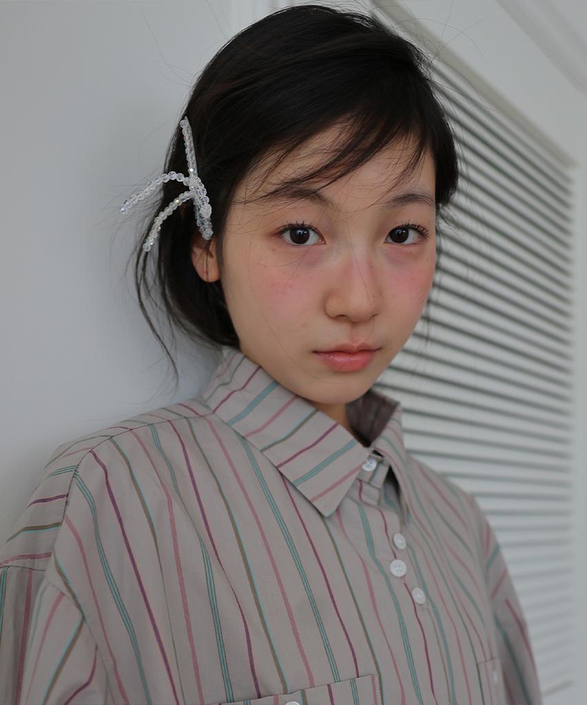 Nocontent 296. Ribbon Jewel Pin _ Light