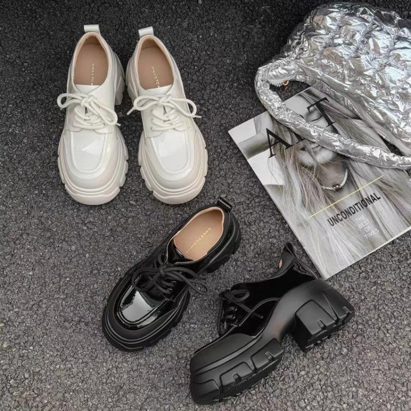 Fashion Women's Round Toe High Heel Thick Bottom Leather Shoes Retro British Style For Students Spring Autumn Skirt Matching Flats