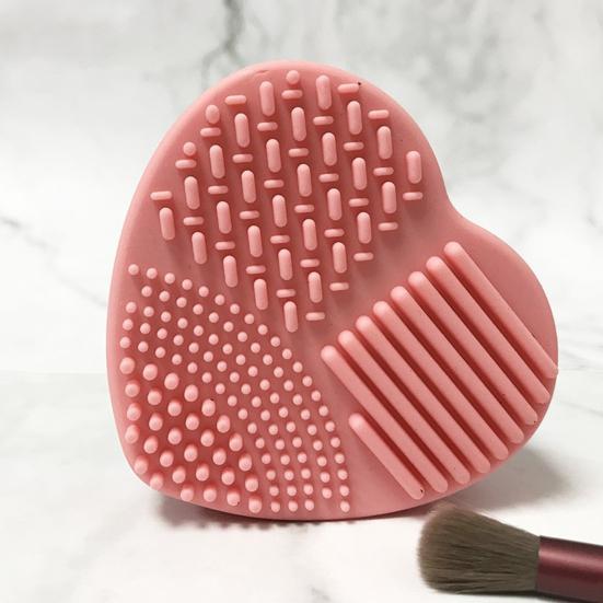 Silicone Sponge Makeup Brush Cleaner Portable Travel Heart Shape Foundation Brush Cleaning Mat Double Sided Cosmetic Brush Washing Pad