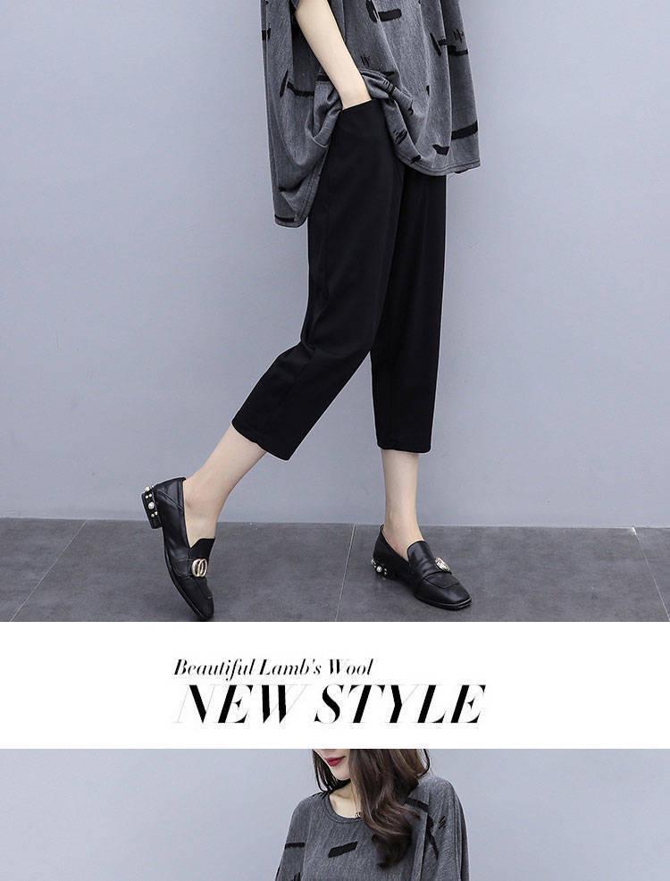 Plus Size Women's Fashion Two-Piece Set: Short Sleeve T-shirt & Skirt for a Slimming Look