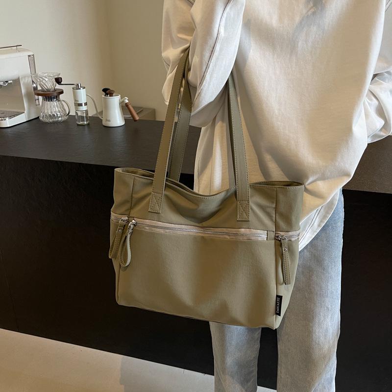 Стильная нейлоновая сумка-тоут большой вместимости - Повседневная и трендовая зелёный