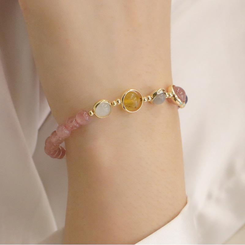 Natural Garnet Bracelet Crystal Strawberry Crystal Bracelet Bangles Women Fashion Jewelry Accessories Gift