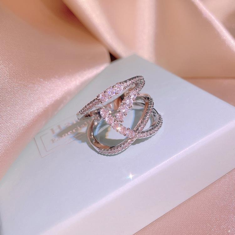 Niche Light Luxury Retro Crystal Inlaid Women'S Ring Geometric Cross Cold Wind Texture Ring Temperament Jewelry