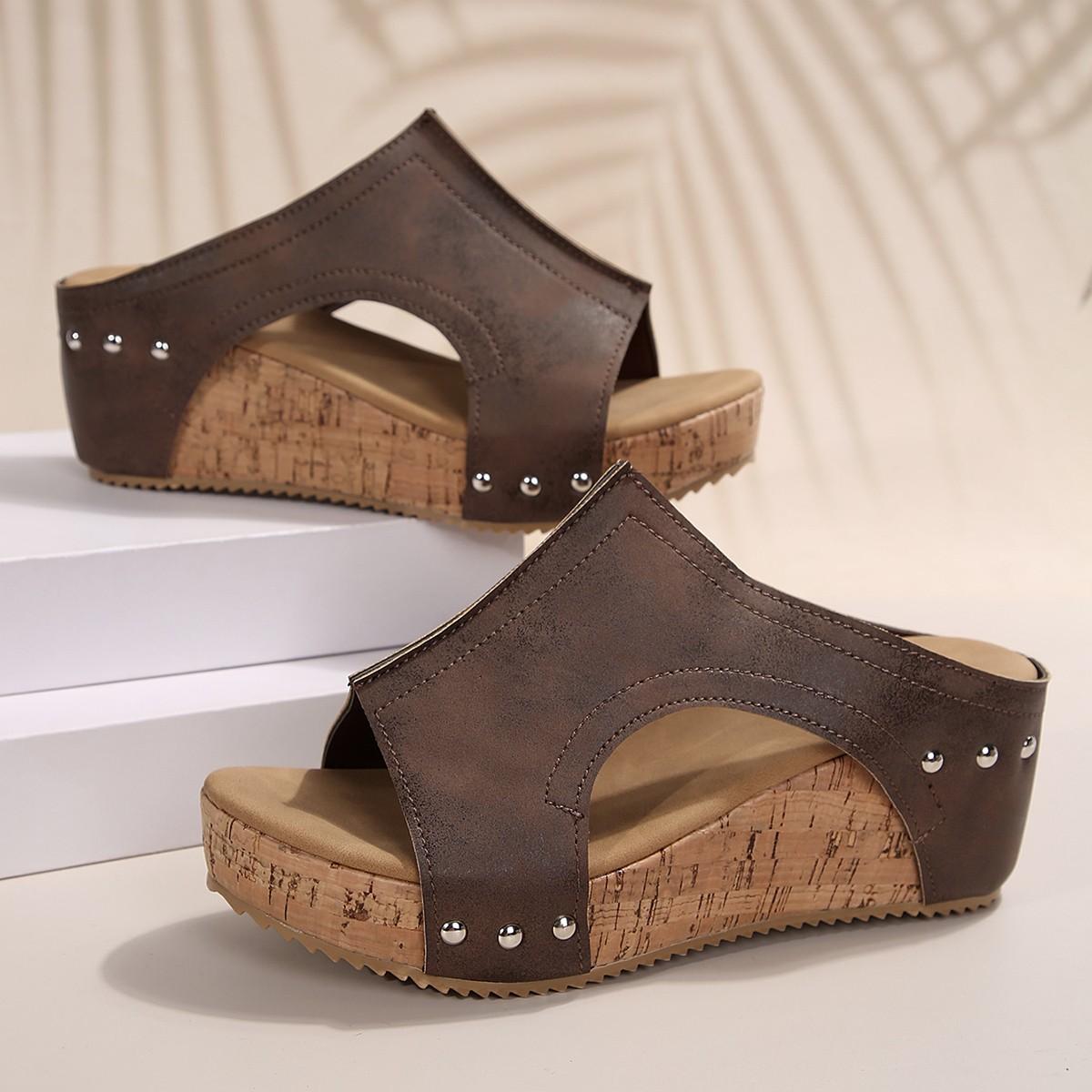 

Жіночі сандалі на танкетці з заклепками та товстою підошвою, нові богемні пляжні капці для відпустки 2024 року 43 темно-коричневого кольору